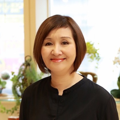 中川 靖子 中川 靖子